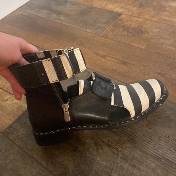 Summer European boots with cut out design - Picture 3 of 8